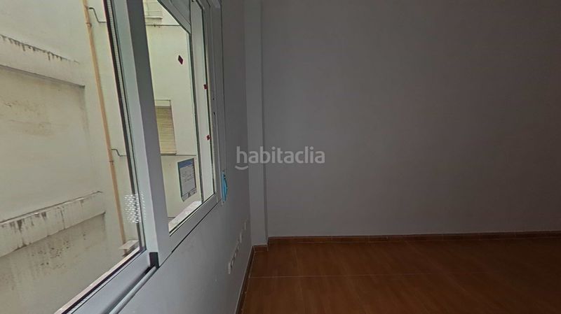 Foto cae9d52d-bc70-4bd4-9705-3897786afa58. Pis a Torrefiel Valencia