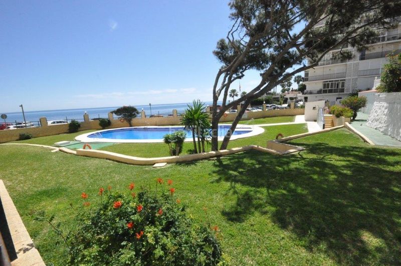 Foto 73a906ee-cf8d-46c3-bc3b-17332db46305. Apartament amb piscina a Calahonda Mijas