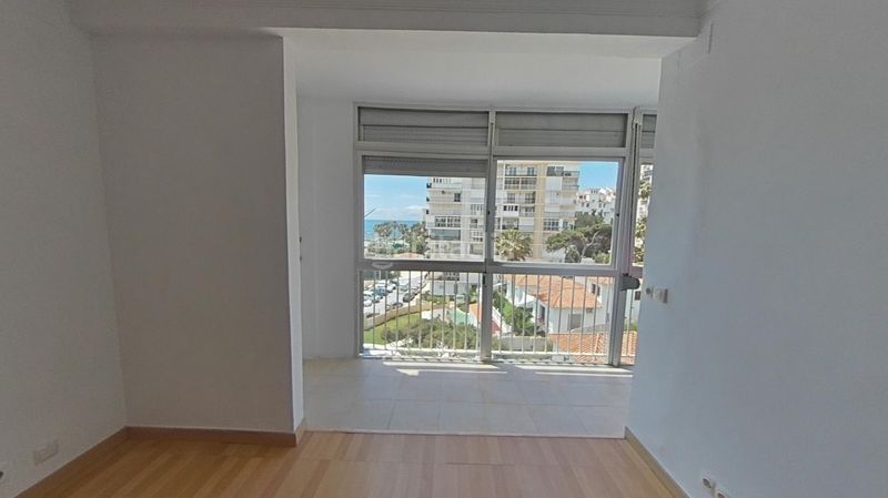 Foto 94a39eb8-fa8e-41fe-8354-fc2558ede1b5. Apartament amb piscina a Calahonda Mijas