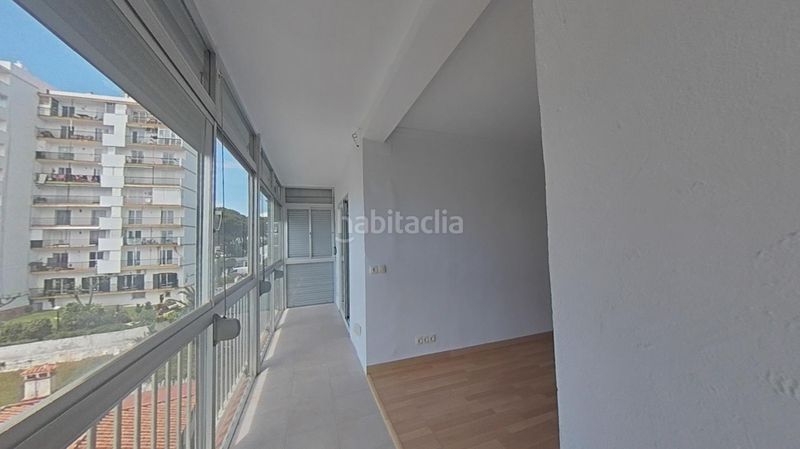 Foto b6878736-66fc-455e-80fc-5c2288e45e7e. Apartament amb piscina a Calahonda Mijas