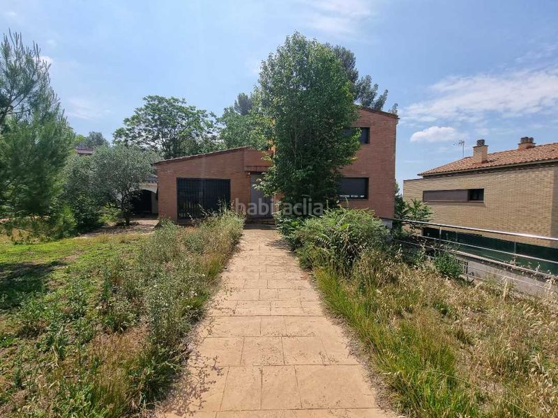 Foto 5785e920-631b-40b9-929c-e3a44892228f. Xalet amb calefacció aparcament piscina a Les Fonts Terrassa