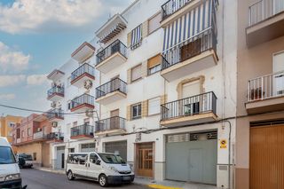 Pis  C/ músico fernandet miquel. Solvia inmobiliaria  piso lalcúdia