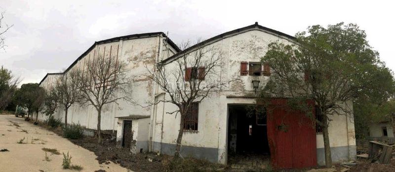 Foto eab0cded-78ae-4cad-ba9a-8697a4370ca4. Edifici a Peralta