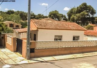 Chalet  C/ 103. Solvia inmobiliaria  chalet independiente paterna
