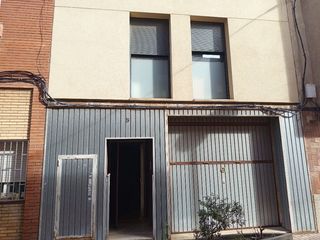Xalet  C/ lepanto. Solvia inmobiliaria  casa cornellà de llobregat