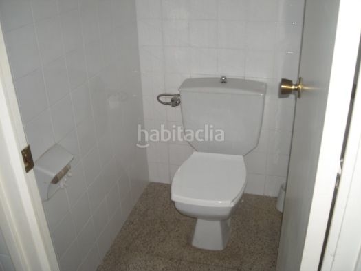 Foto 84badf7a-363a-4f2a-9d4f-493b303fde5f. Local comercial a Canet de Mar