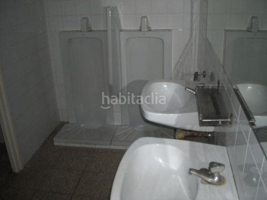 Foto 936b88ef-a0c5-4bbc-910a-966a42fdb01c. Local comercial a Canet de Mar
