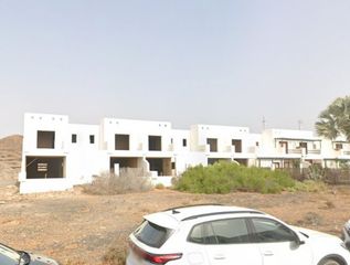 Edifici  C/ sefio. Solvia inmobiliaria  en construccion haría