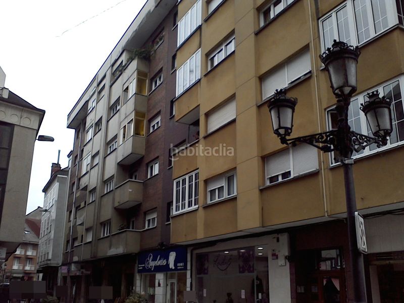Foto f2c45848-cfd1-489a-bc74-14f226754e37. Pis a La Felguera Langreo