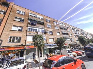 Appartement  C/ tarragona. Solvia inmobiliaria  piso getafe