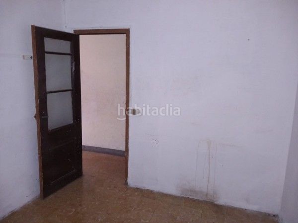 Foto 120fa680-492f-4b47-ae64-5c8fabd42e4a. Xalet amb aparcament a Centre Vendrell (El)