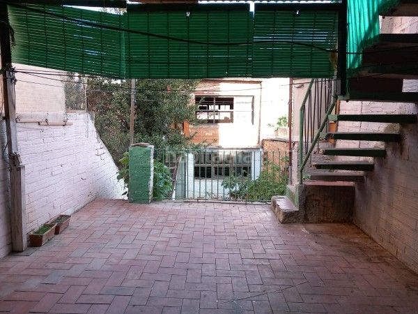 Foto 523b48a1-5286-4e9c-92f9-6e1091d75736. Xalet amb aparcament a Centre Vendrell (El)