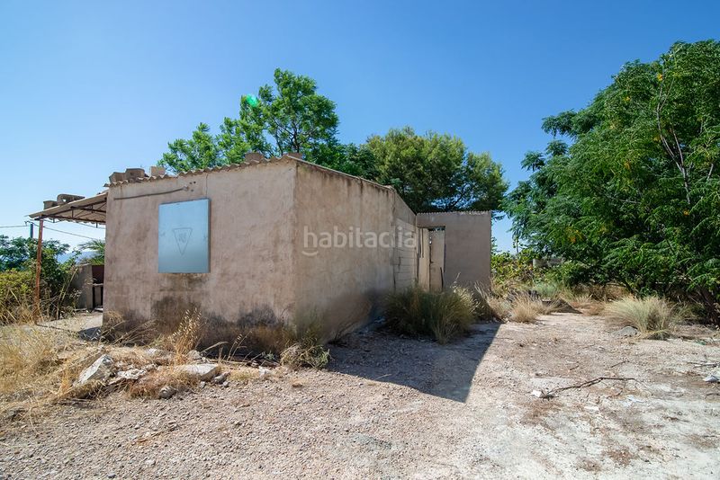 Foto 850501c3-1005-4fac-bc56-7f518dd13852. Finca rústica solvia inmobiliaria terreno con edificación en Abanilla