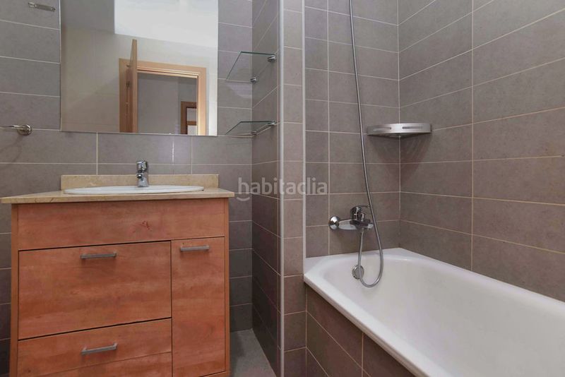 Foto ea4ce64d-6ba0-4215-91eb-bf05a73e0e08. Pis amb calefacció piscina a Can Clos-Pinetons Ripollet