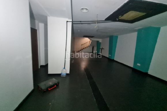Foto 560a8f42-3468-4360-ae42-a1086b0e6286. Local comercial a Centro Almería