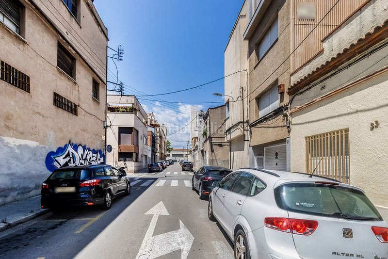 Foto cc5e19e8-e946-42d7-8e77-890db650cc9a. Local comercial a Eixample Sabadell