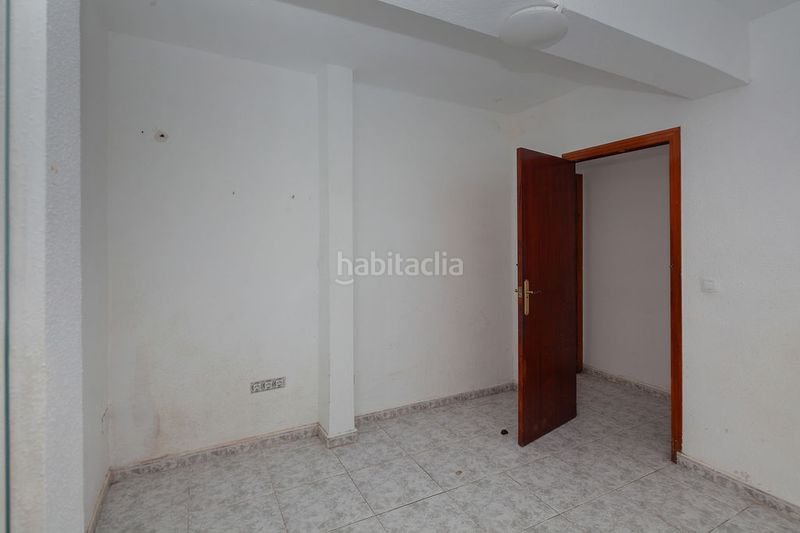 Foto c04f469c-8dba-4c5d-82e2-f0fe772dab75. Pis a L´Amistat Valencia