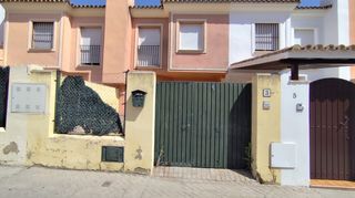 Towny house  Av juan peña - el lebrijano - res ceret, pago dulce. Solvia inmobiliaria  chalet adosado lebrija