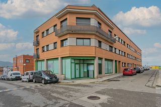 Pis  C/ ametller. Solvia inmobiliaria  piso òdena