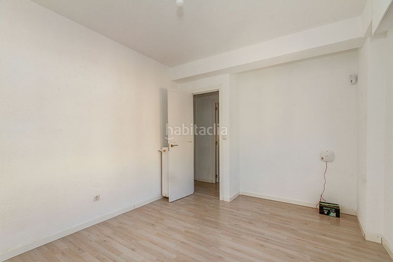 Foto b963a4fc-2c65-464a-973f-fadabe5c1170. Pis amb calefacció a Ventas Madrid