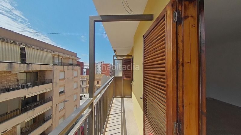 Foto b4ae16dd-836e-4504-b4ec-a34dcdc8c55f. Pis a Pinedo Valencia