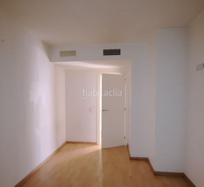 Foto c1bed143-38d6-435a-bcde-d1006ef531df. Pis amb aparcament a Hostafrancs Sabadell