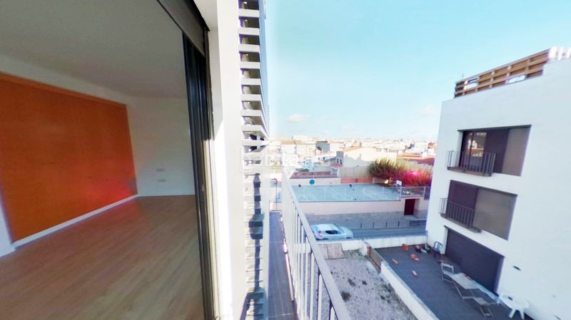 Foto 55b7e3d7-df99-492b-afa1-9d25205f63e7. Estudi amb aparcament a Segle XX Terrassa