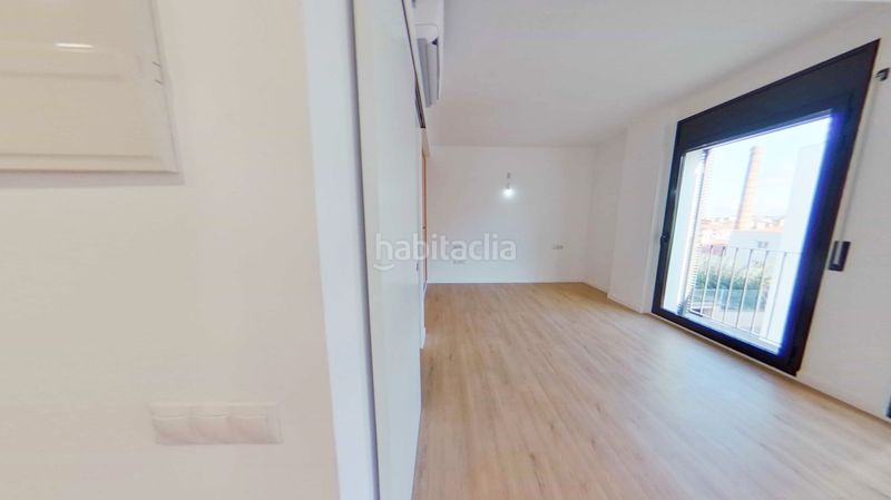 Foto 5e6bfe99-fd60-401d-9788-5cf2cdb1f51d. Estudi amb aparcament a Segle XX Terrassa