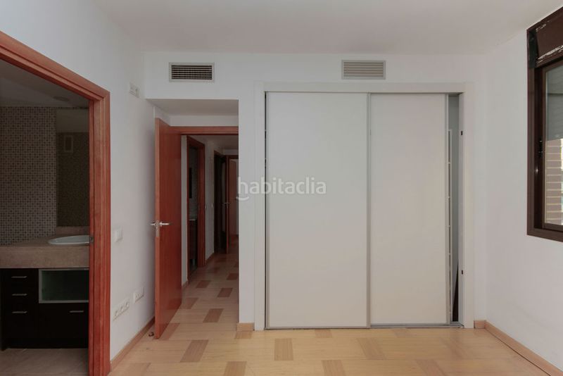 Foto c8bae9a6-fa71-4cb6-a465-c99e0c8de42b. Dúplex amb aparcament piscina a Torre - Sana Terrassa