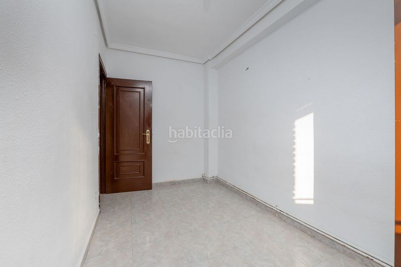 Foto f1db0944-e96d-4ad9-88f6-4f38f0ba24f5. Pis a Juan de la Cierva Getafe
