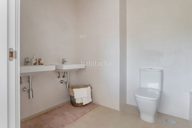 Foto 907f87bc-b048-4000-ab62-0caa039b1221. Casa aparellada amb calefacció a nuevo Aranjuez-ciudad de las artes Aranjuez