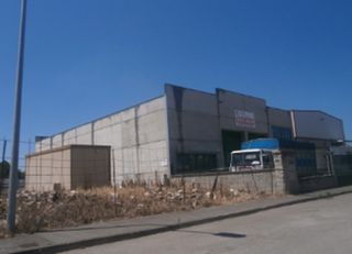 Nau industrial  Pol. la barreda. Solvia inmobiliaria  nave industrial noreña