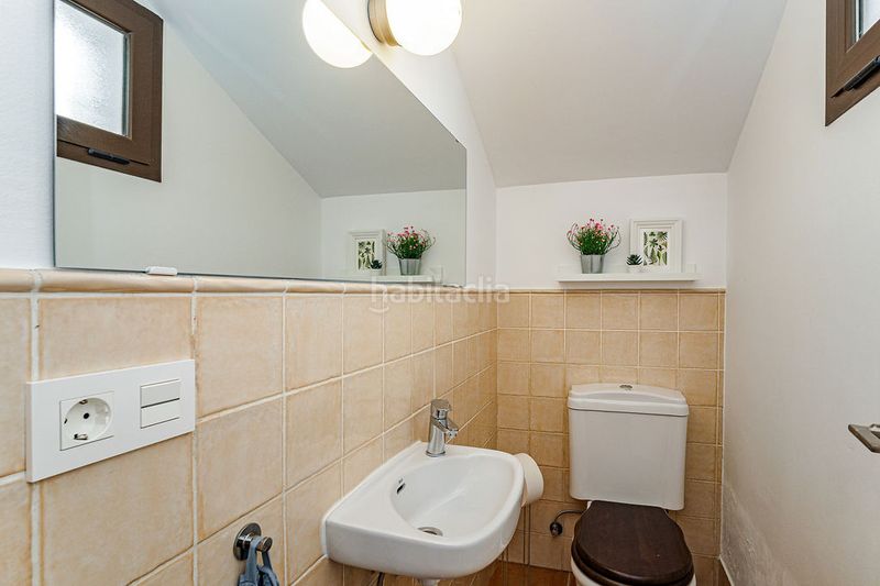 Foto 1be103ce-2688-46f6-bd3f-a3f918887119. Casa aparellada a Aracena