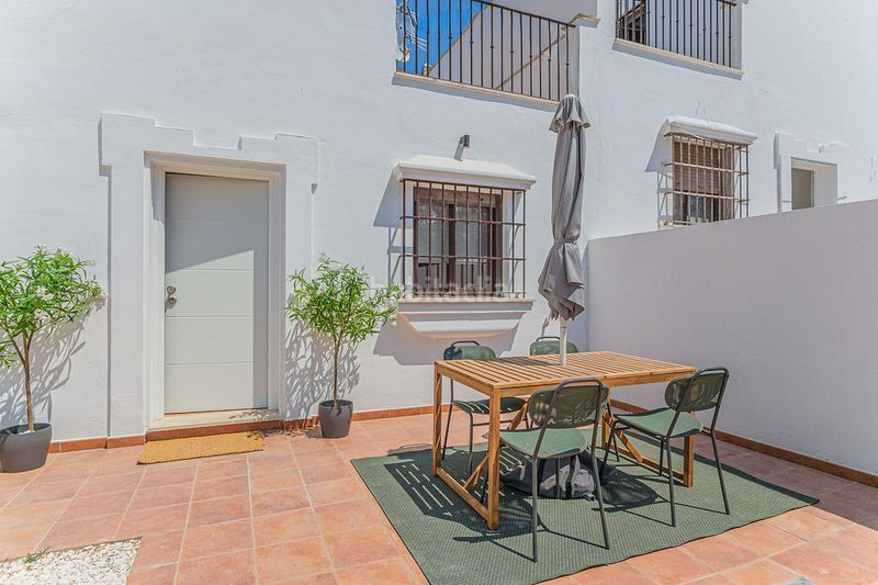 Foto fbf0ea16-8ebc-4520-860a-e6f22be6608a. Casa aparellada a Aracena