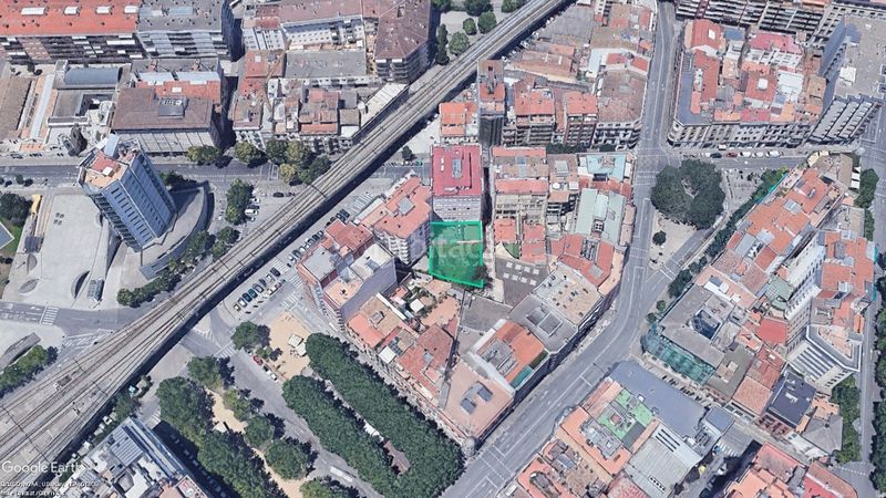 Foto 519f7983-27ec-4854-8a3a-13e341624453. Finca rústica a Eixample Nord Girona