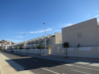 Towny house  C/ riu palancia. Solvia inmobiliaria  chalet adosado oropesa del marorpesa