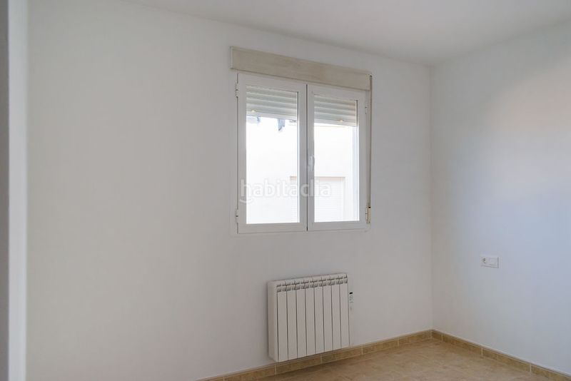 Foto fca1ae68-9949-455d-bffb-a02c0ec6cbd2. Pis amb aparcament a San Clemente