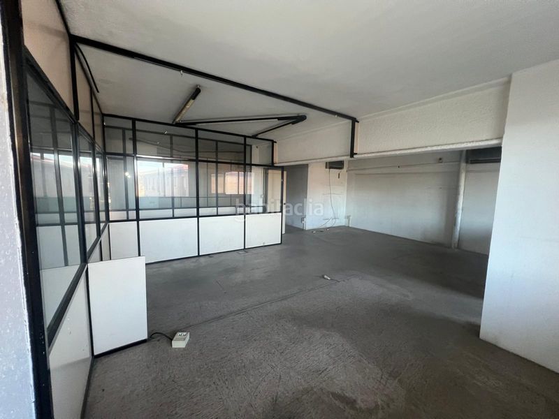 Foto 75c18cec-a865-4e81-b192-6e8b52f1e100. Rent business premise in Papiol (El)