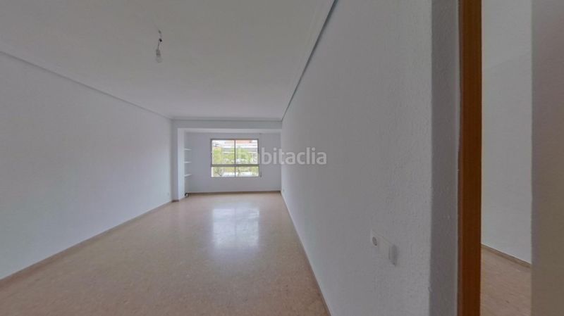 Foto 2ee9876d-b942-46fd-bb0c-f4a8a586aacf. Pis a Torrefiel Valencia