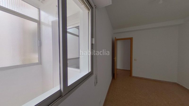 Foto 7f99321a-44da-4990-9494-c3347b2ec2a2. Pis a Torrefiel Valencia