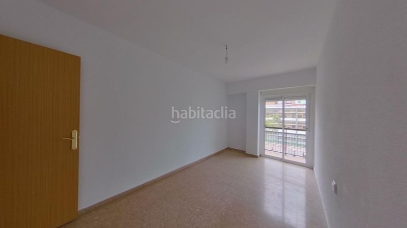 Foto 801ae8c4-b77f-4010-887c-8382c39e51a3. Pis a Torrefiel Valencia
