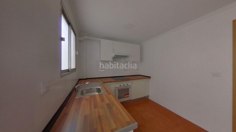 Foto 958e8f02-65af-4890-bdf3-4f2684df2a83. Pis a Torrefiel Valencia