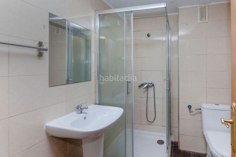 Foto a62642ca-32bb-4ea6-9731-9ab934520a78. Pis a Torrefiel Valencia