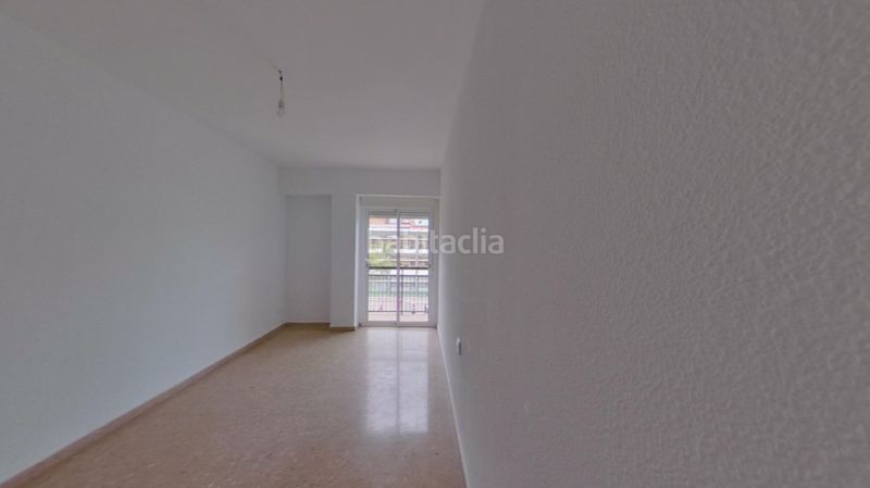 Foto ab74203f-cd2a-4190-a5f9-9e127def4daa. Pis a Torrefiel Valencia