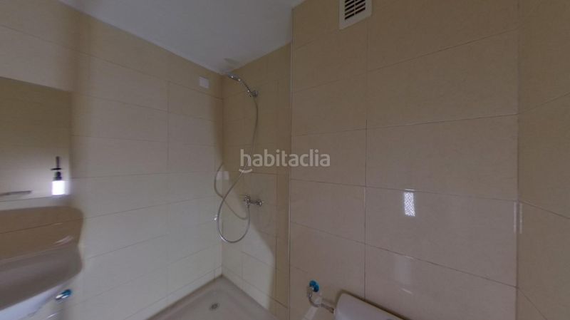 Foto ad528cd8-b66f-4c43-9183-70663dbdda58. Pis a Torrefiel Valencia
