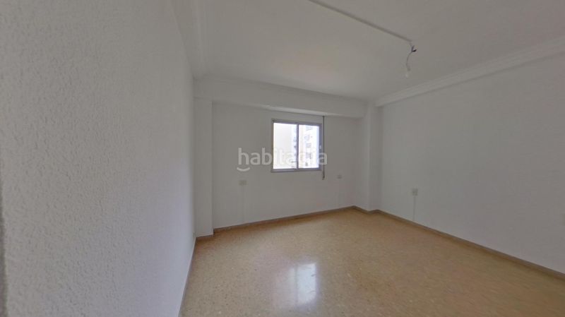 Foto e9e970fa-c25b-4013-bd09-c1c0f9f15437. Pis a Torrefiel Valencia
