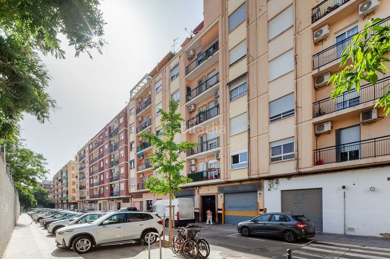 Foto f8c427b4-05de-4513-958e-a583fa4e4452. Pis a Torrefiel Valencia