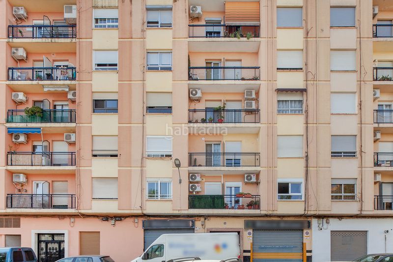 Foto fbc9d3d9-4f80-4117-8747-9b104f2ca939. Pis a Torrefiel Valencia