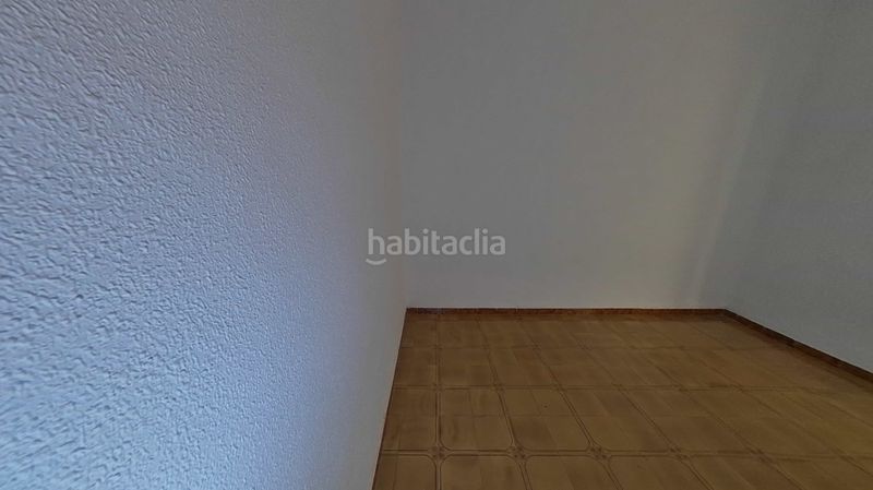 Foto e9ca53f3-fdd0-4526-9767-52b7cbf9d002. Pis a Centro Xirivella