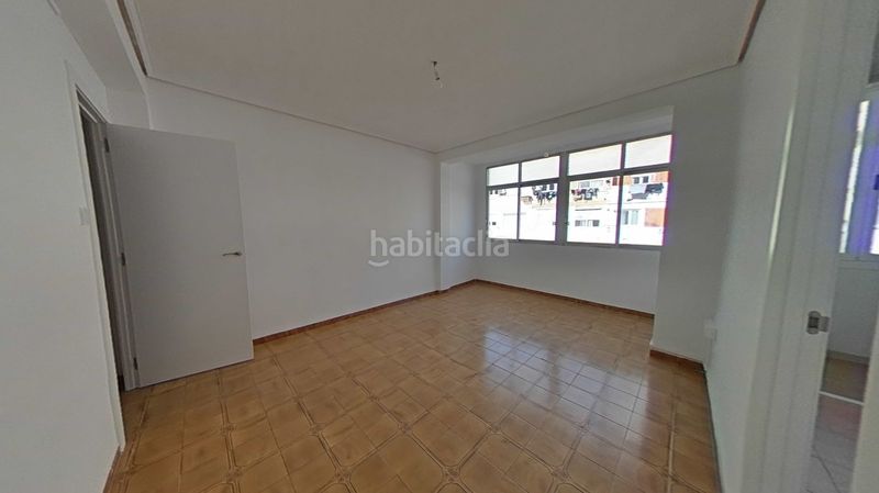 Foto ec44eae0-129e-4cc8-bdfb-ced4d8fc113d. Pis a Centro Xirivella
